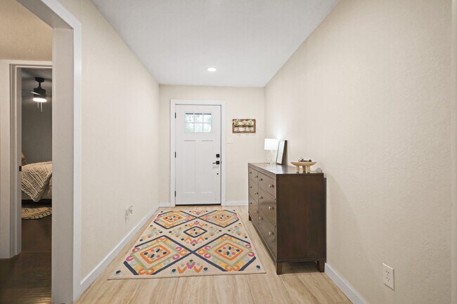 Building Photo - 4302 42nd St