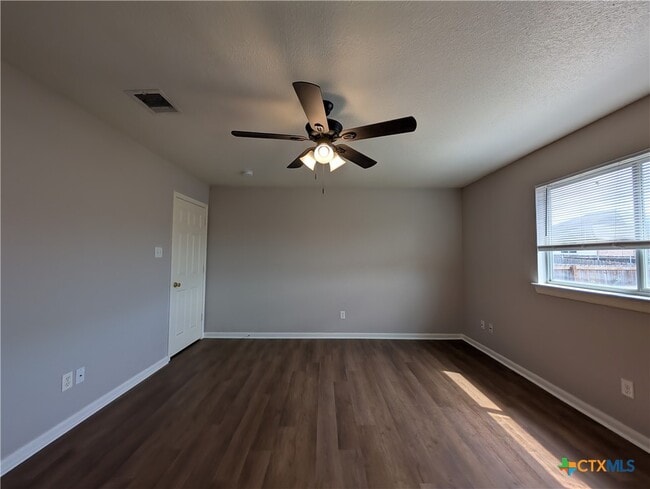 Building Photo - 3017 Lodgepole Ln