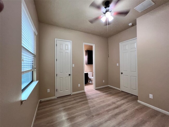 Building Photo - 108 Cascada Lane