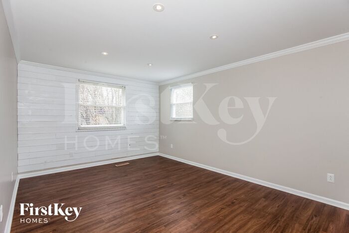 Building Photo - 9512 Robert Burns Ct