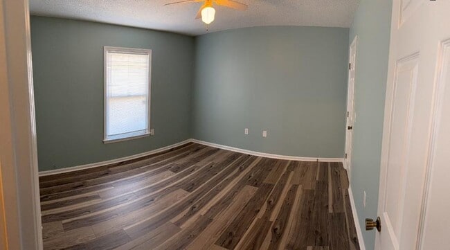 Building Photo - 140 Lanier Dr