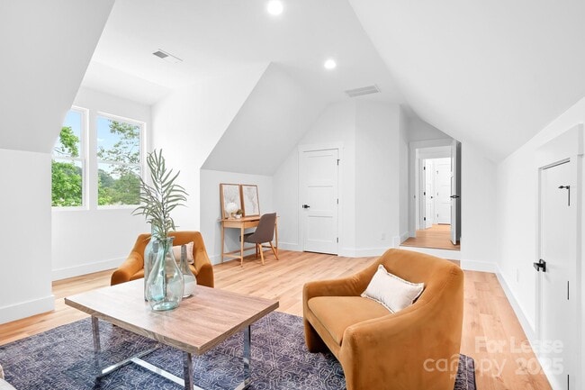 Building Photo - 106 Arbor Dr