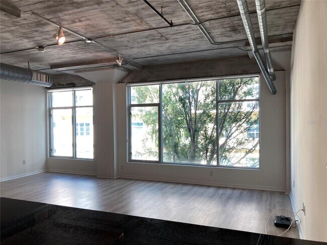 Building Photo - 101 N 12th St