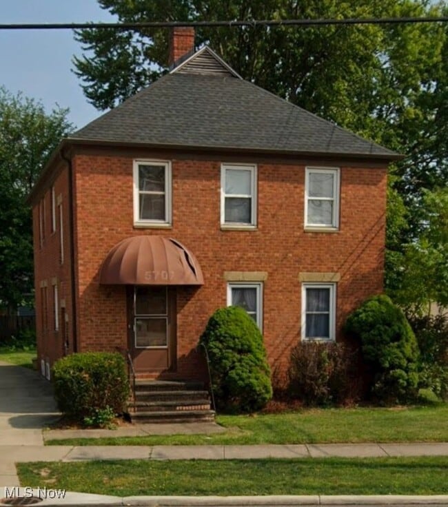 Building Photo - 5707 Pearl Rd