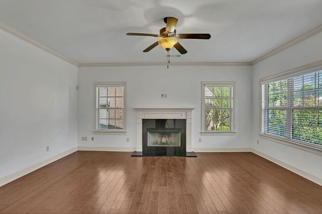 Building Photo - Rosemary Gate Townhome For Rent