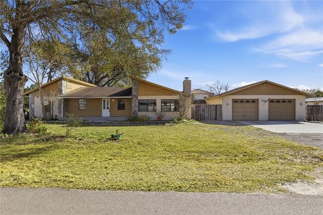 Building Photo - 10301 Trail Ridge Ln