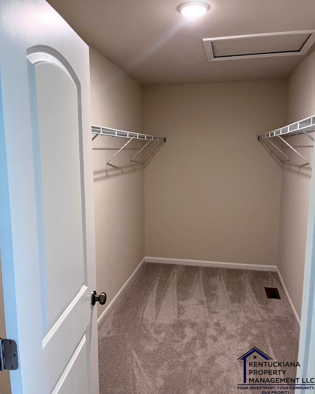 Building Photo - Beautiful New Construction Home in Lyndon – Minutes from Westport Village