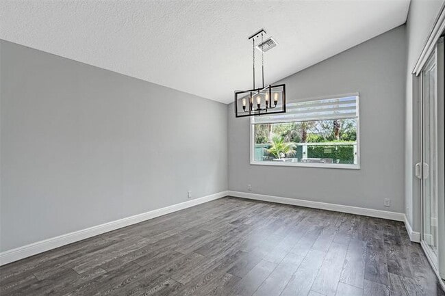 Building Photo - 5056 NW 95th Dr