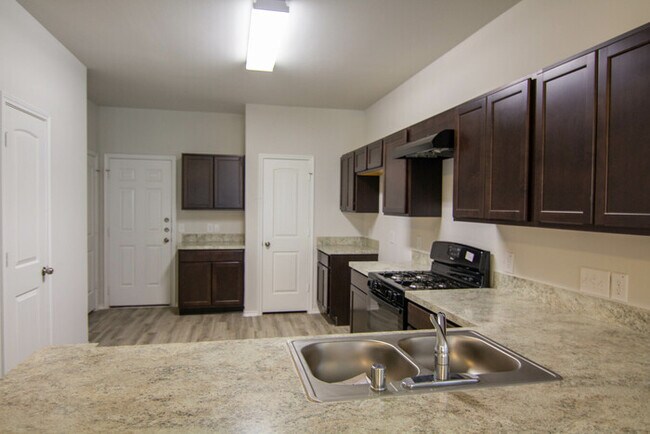Building Photo - 18530 Boomi Ravine Trl