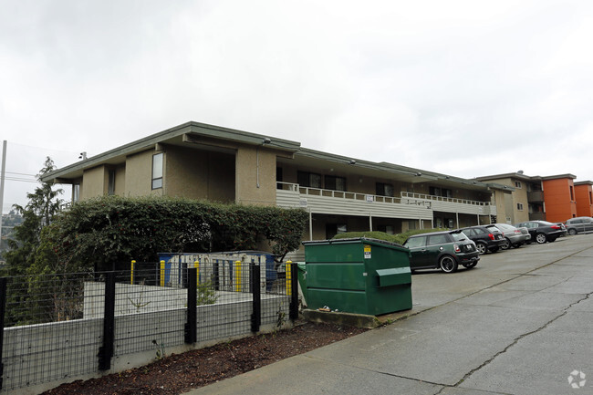 Building Photo - Interbay 21