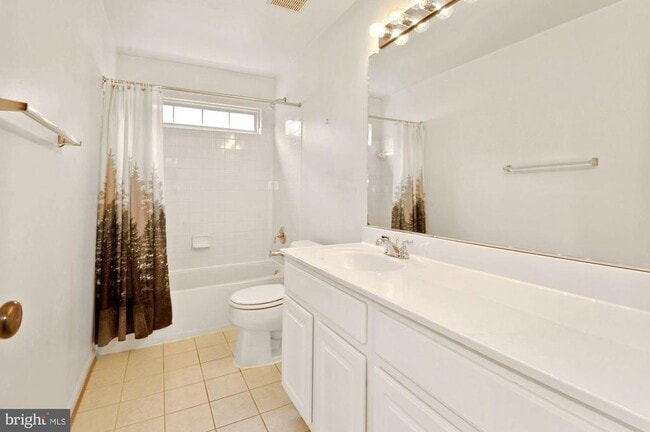 Building Photo - 12489 Lucas Dr