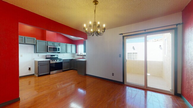 Building Photo - 4842 Excalibur Dr