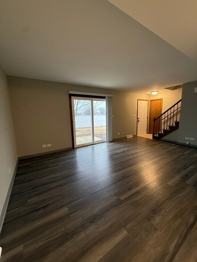 Building Photo - 53 Spuhler Dr