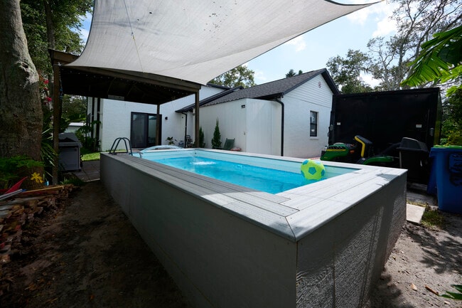 Building Photo - 441 Spoonbill Ct