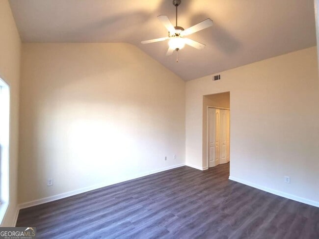 Building Photo - 2328 Suwanee Pointe Dr