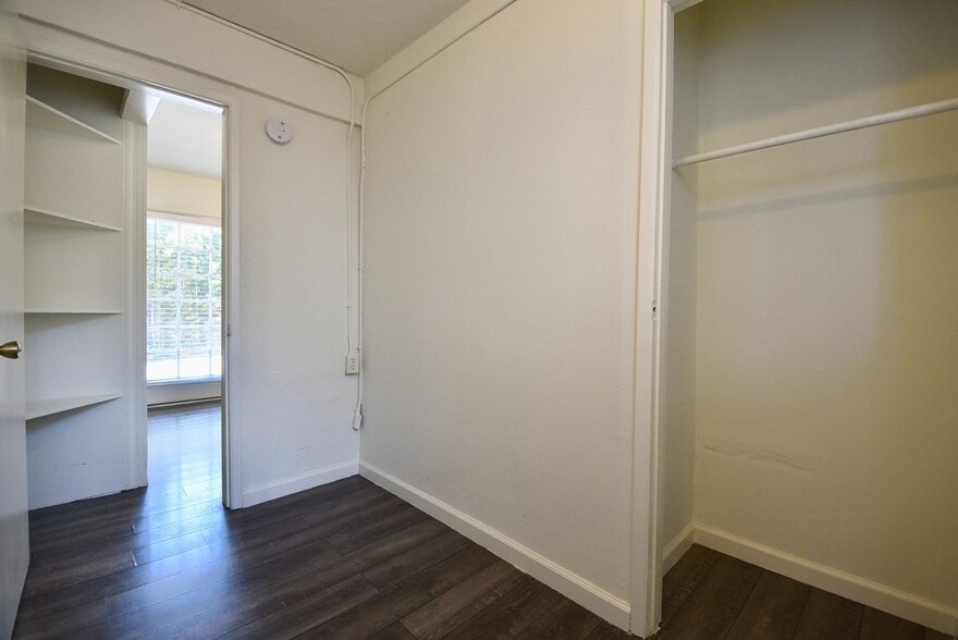 Building Photo - 314 W Mission St