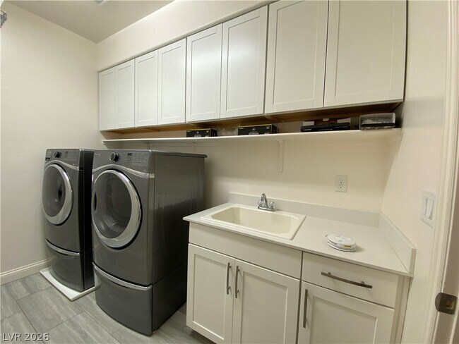 Building Photo - 11919 Fisterra Ct