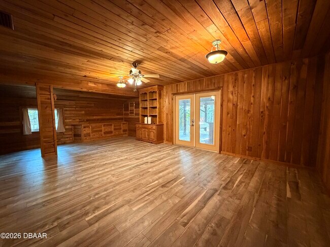 Building Photo - 711 Freda Ln