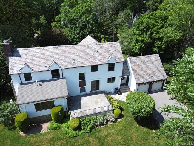 Building Photo - 75 Lord Kitchener Rd