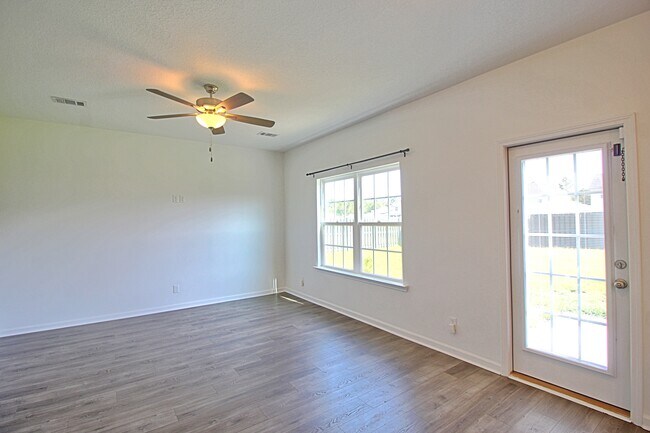 Building Photo - 171 Brightleaf Cir