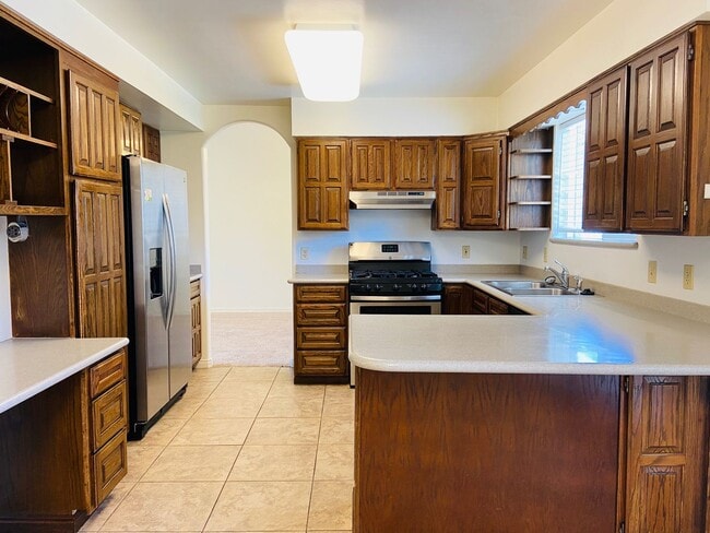 Building Photo - Beautiful Rambler at Little Cottonwood Can...