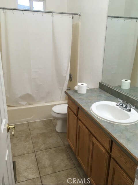 Building Photo - 7095 Fairview Dr