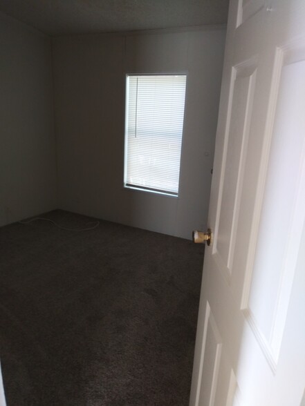 4TH ROOM - 20323 Mountaindale Dr