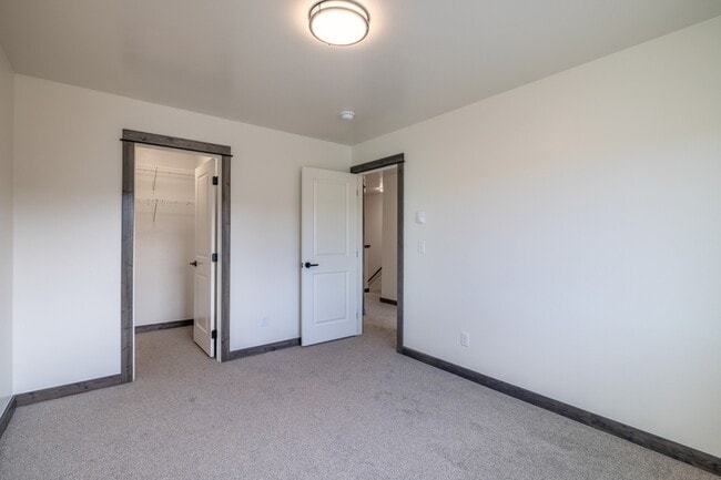 Building Photo - 3391 Crosswind Ct