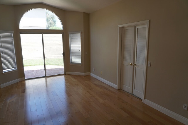 Building Photo - Beautiful 3 Bedroom 2 Bathroom Newbury Park Home! Ready for Move In!