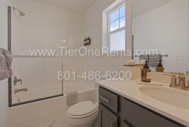 Building Photo - This property offers a NO DEPOSIT option available