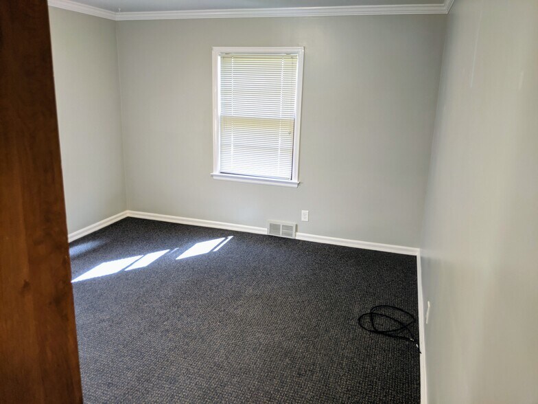 Building Photo - 807 Arlington Ave