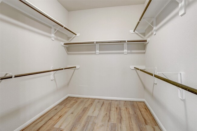 Building Photo - 14230 Rim Side Trl