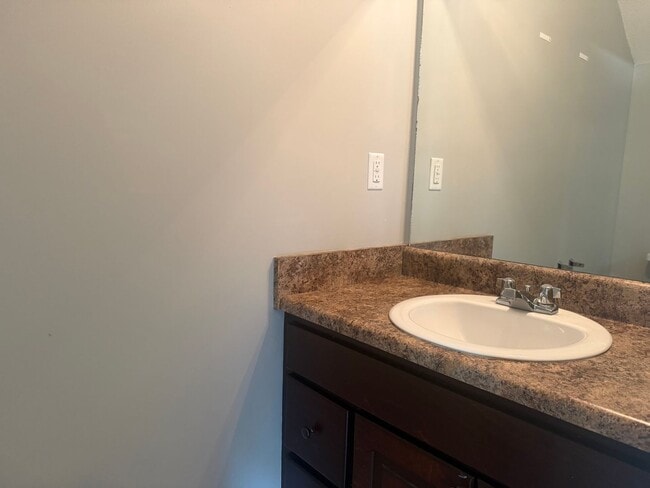 Building Photo - 2500 Barnesdale Wy