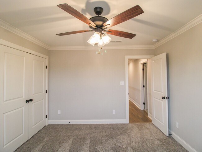 Building Photo - Beautiful two story home at Whispering Pines!