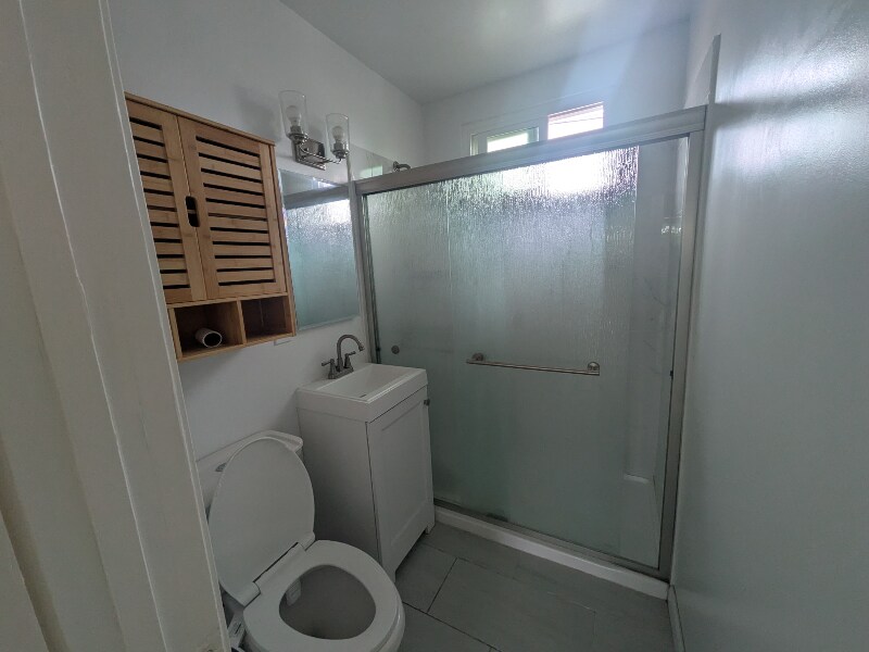 Building Photo - 6501 Stafford Ave