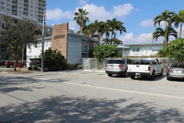 Building Photo - 8000 NE Bayshore Ct