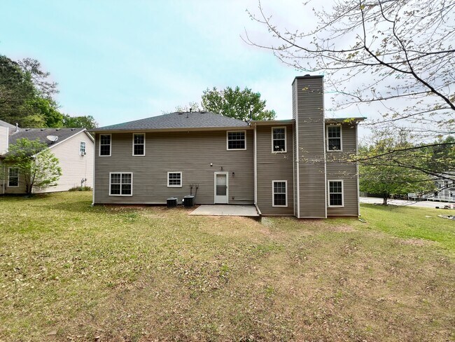 Building Photo - 5983 Hitt Lake Trail