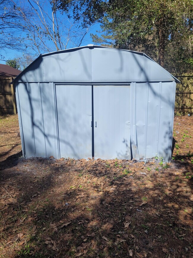 Building Photo - 4808 Fordham Dr