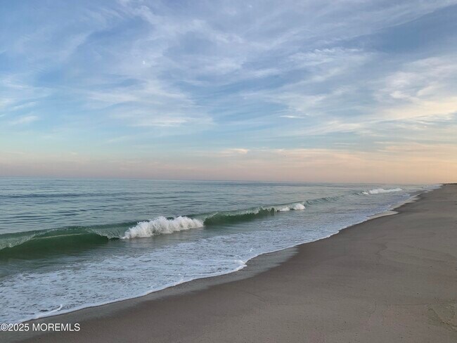 Building Photo - 1 21st Ave