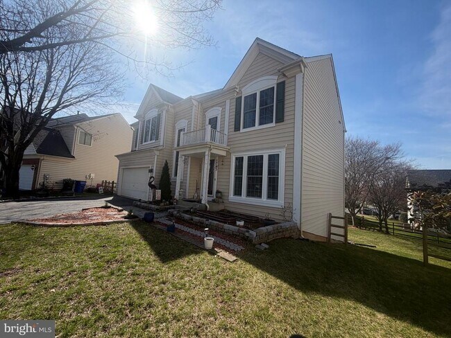 Building Photo - 1703 Aldin Ct