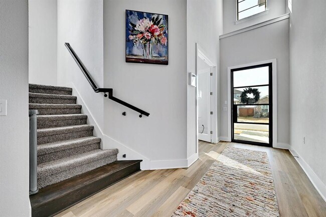 Building Photo - 8509 Silverthorne St