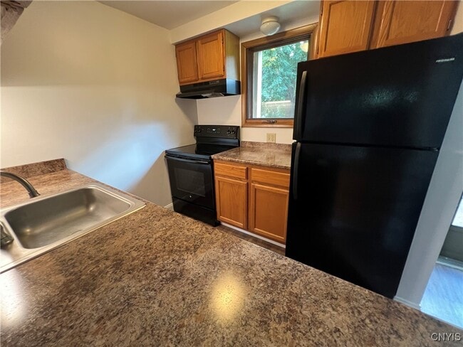 Building Photo - 29 Hillside Ave