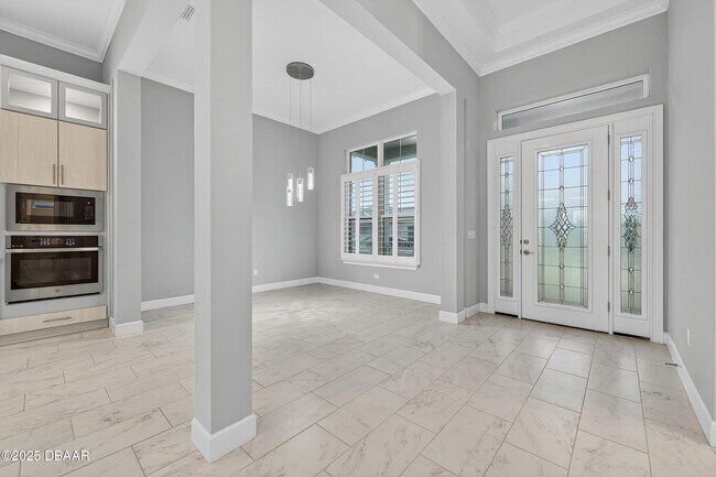 Building Photo - 53 Marden Dr