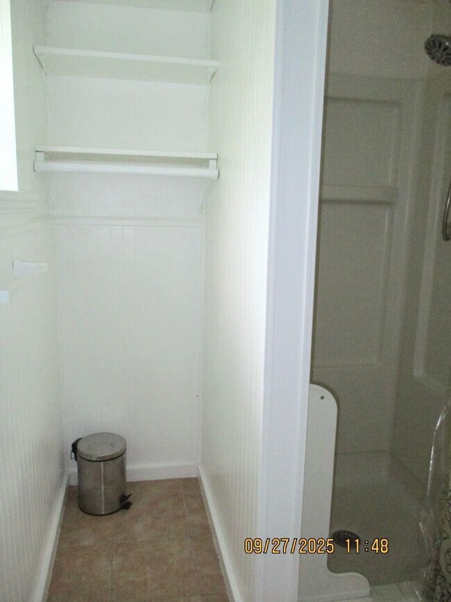 Building Photo - Cozy 1-Bedroom, 1-Bath Apartment Downtown Daytona