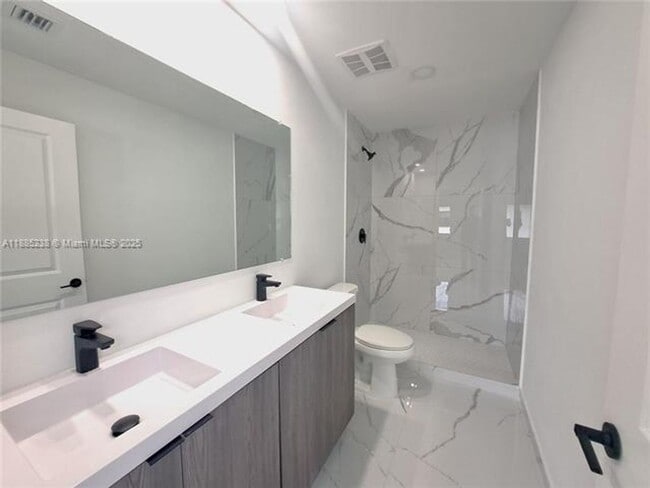 Building Photo - 1373 NW 1st St