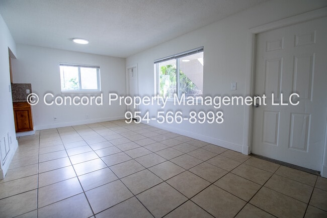 Building Photo - Ask About our Summer Special! Poolside 2 B...