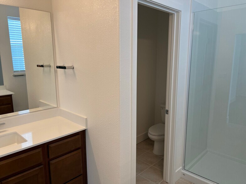 Building Photo - 2923 Crosswinds Wy