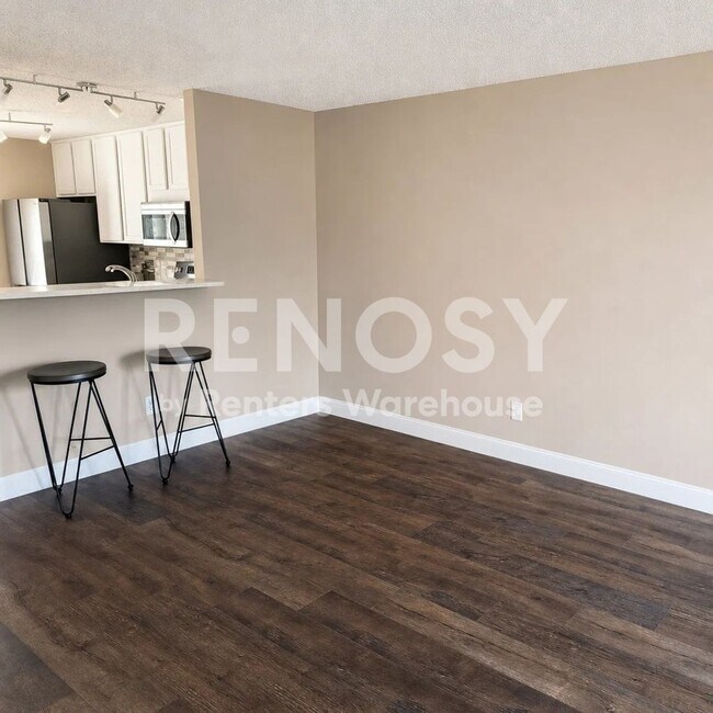 Building Photo - 2BD/2BA Townhome in Ramsey Available Now!