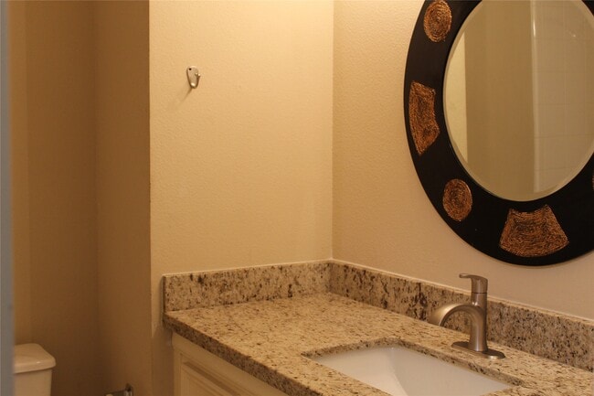 Building Photo - 22852 Lantern Hills Dr