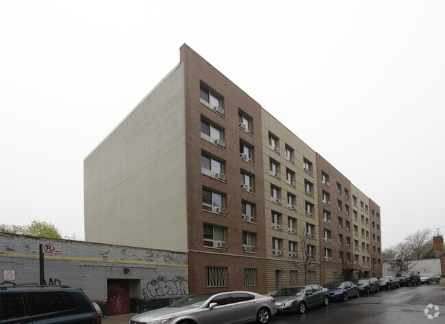 Building Photo - The Andrew